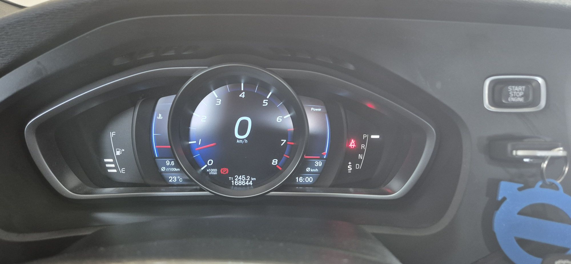 Volvo V40 R-design