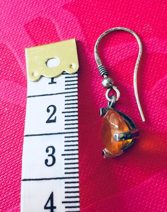 Srebrne kolczyki z fasetowanym bursztynem NAC