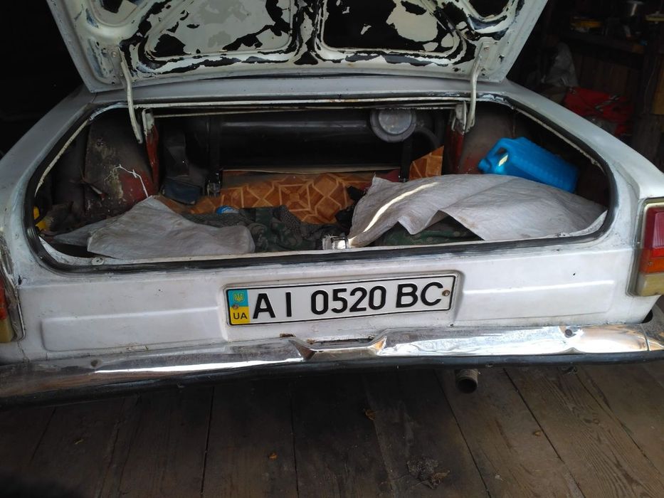 Автомобіль газ 24