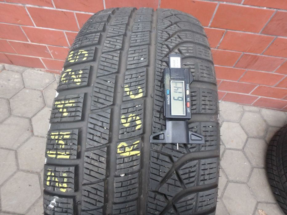 245/40r19 245/40/19 Pirelli P Zero Winter RSC BMW Z/1125