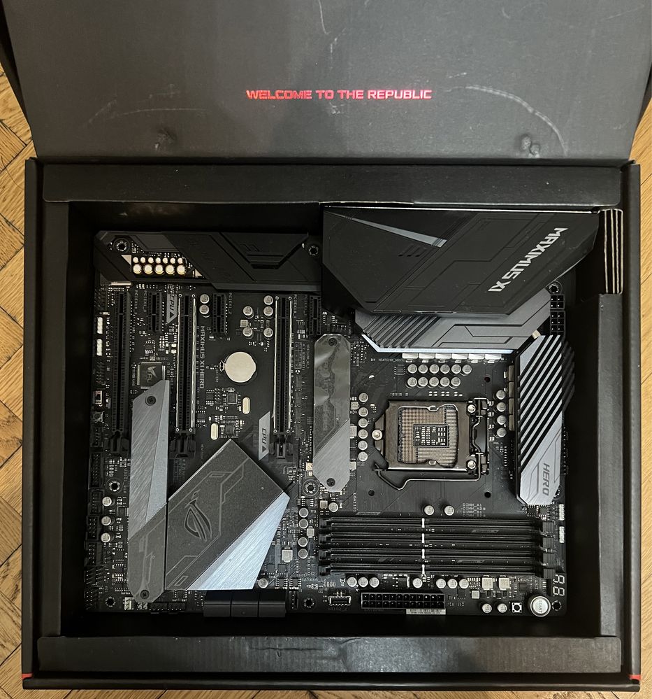 Материнская плата ASUS ROG MAXIMUS XI HERO