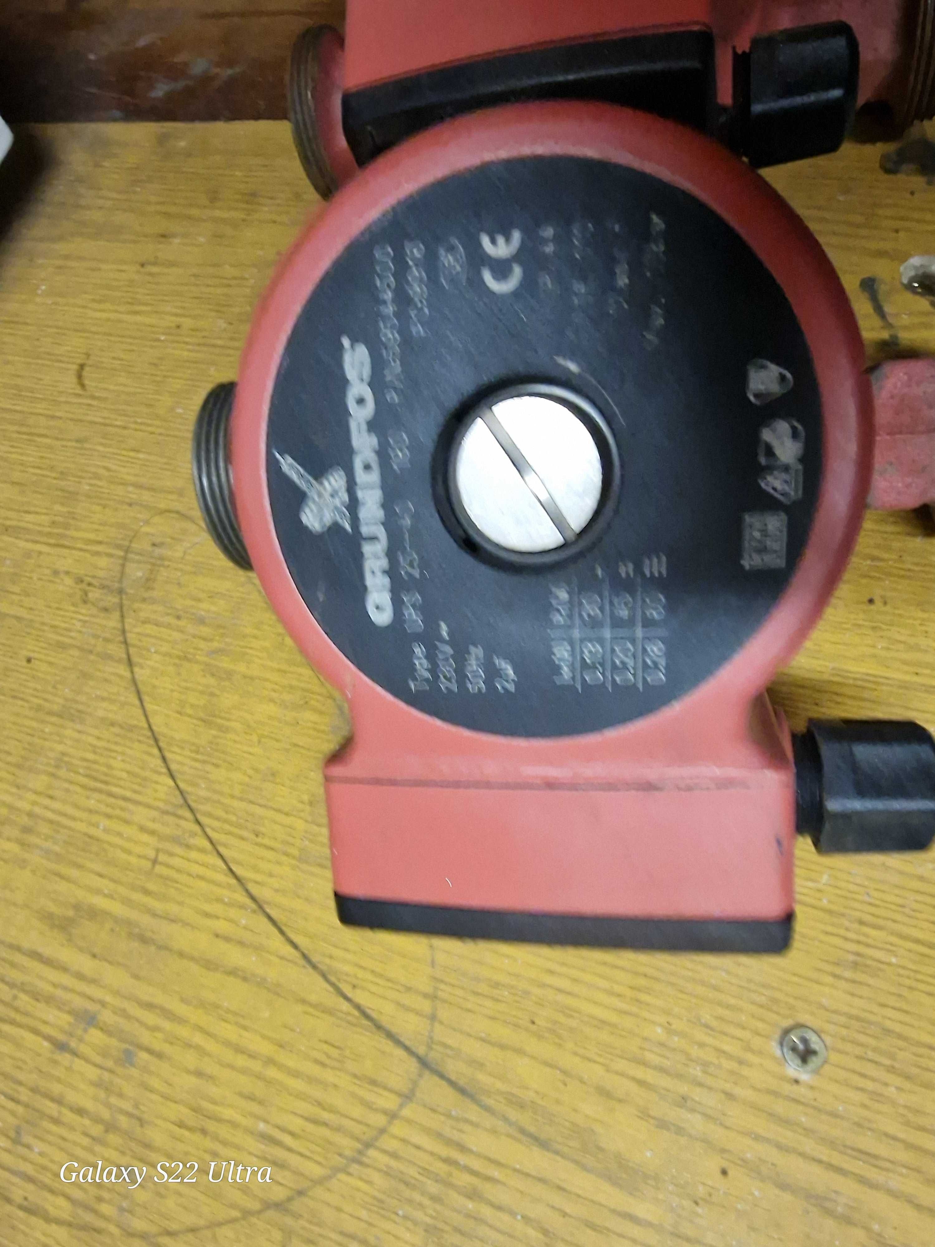 Pompa c.o Grundfos -  2 sztuki.