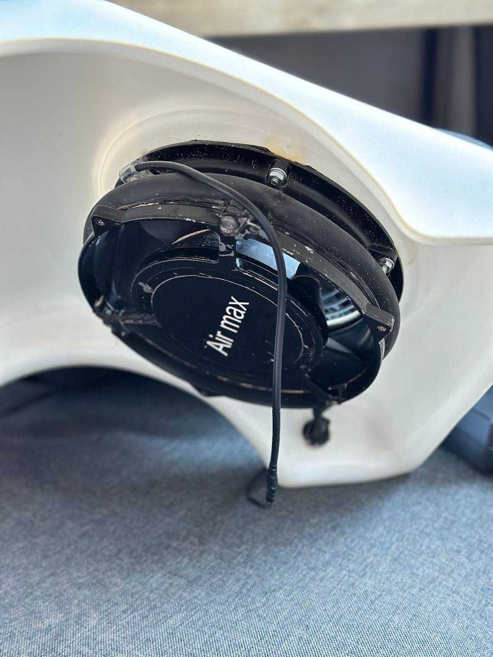 Витяжка настільна Air Max Pro на 65 Вт