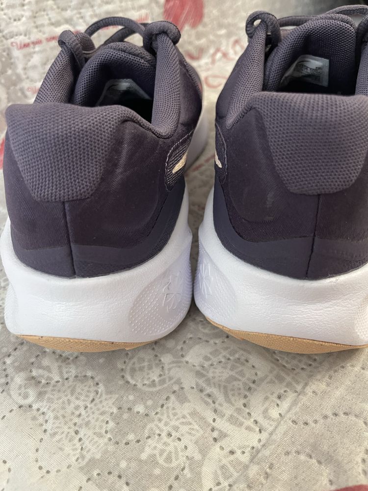 Кросівки Nike oригінал 42,5 р