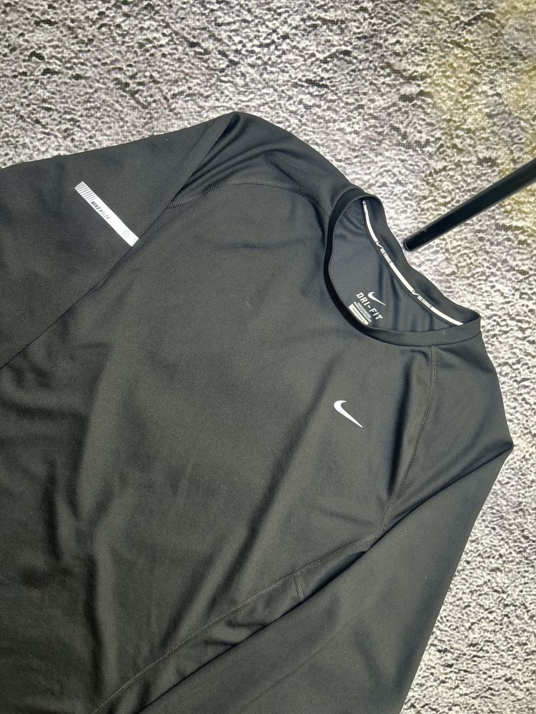 Лонгслів термо Nike Dri-Fit