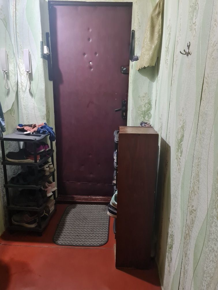 Продаж кімнати з ремонтом,балконом| М.Київ,вул.Миропільська 31