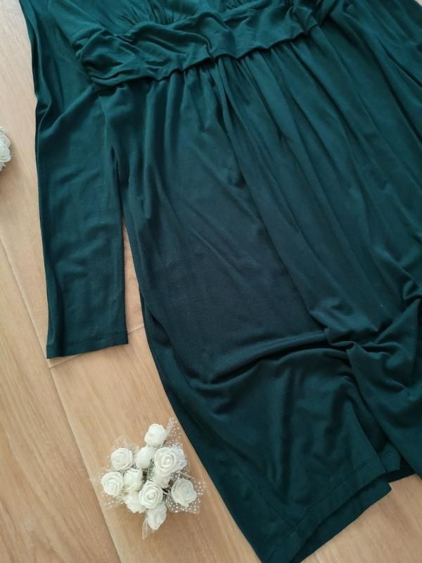 Платье миди зелёного цвета