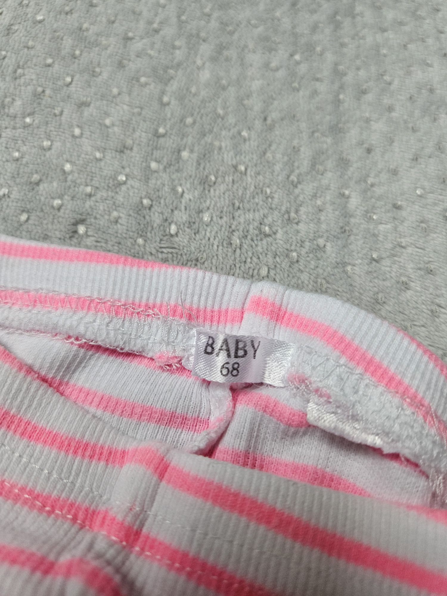 Legginsy w paski rozmiar 68