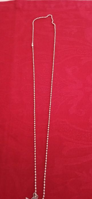 Colar comprido estrela e simbolo da Paz