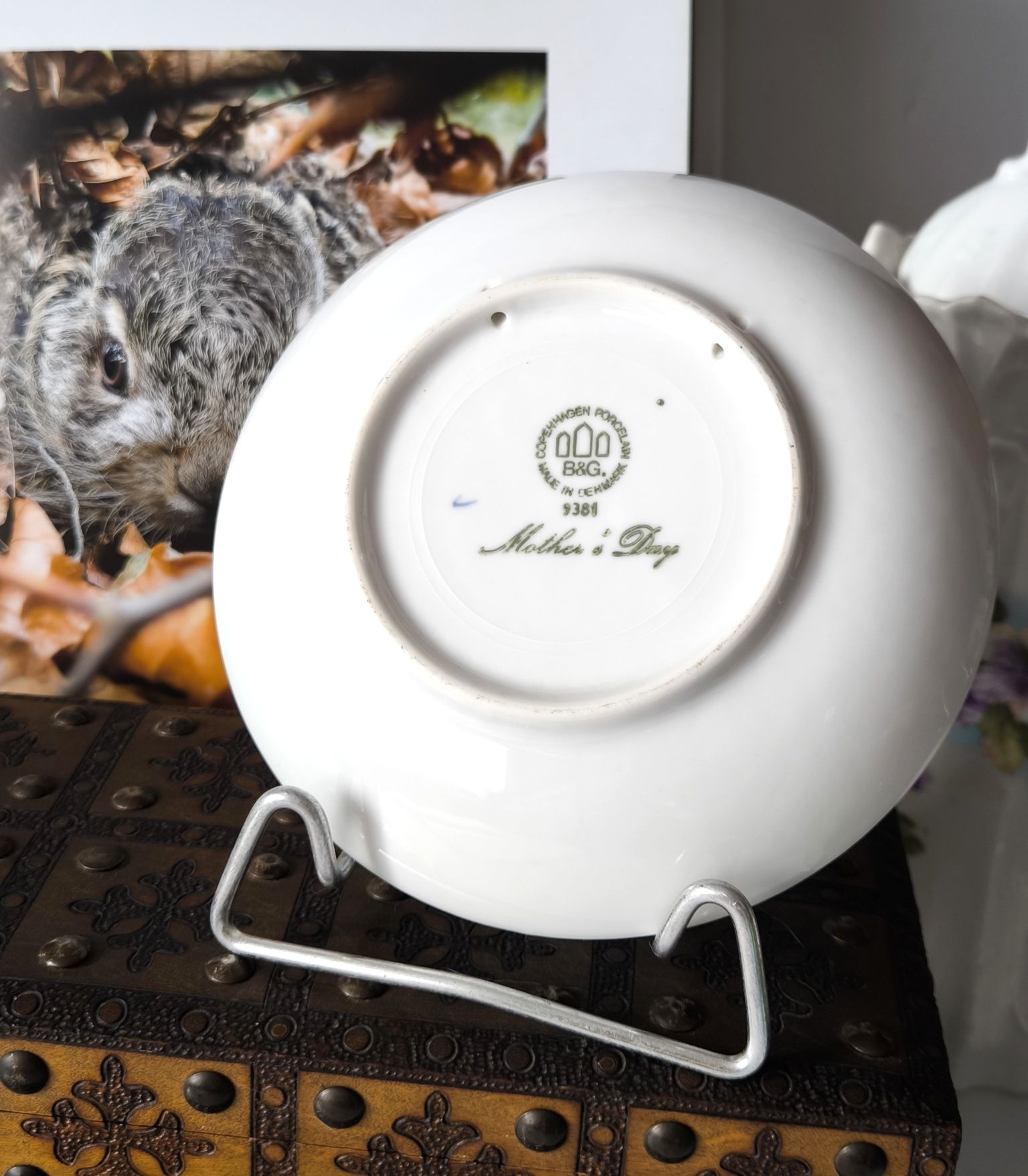 Talerz ozdobny do zawieszenia piękna stara porcelana zające