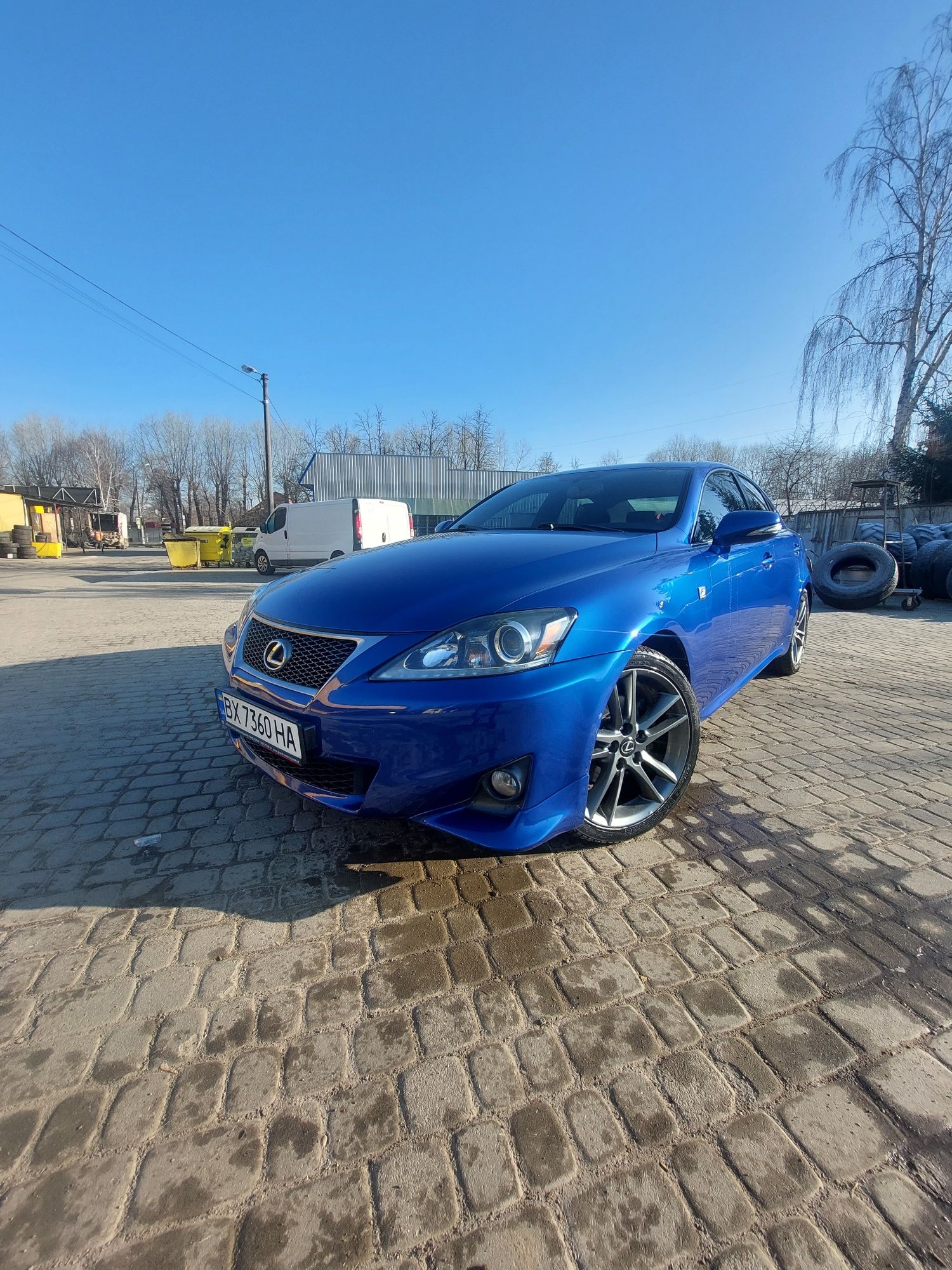 Лексус is 250 f sport