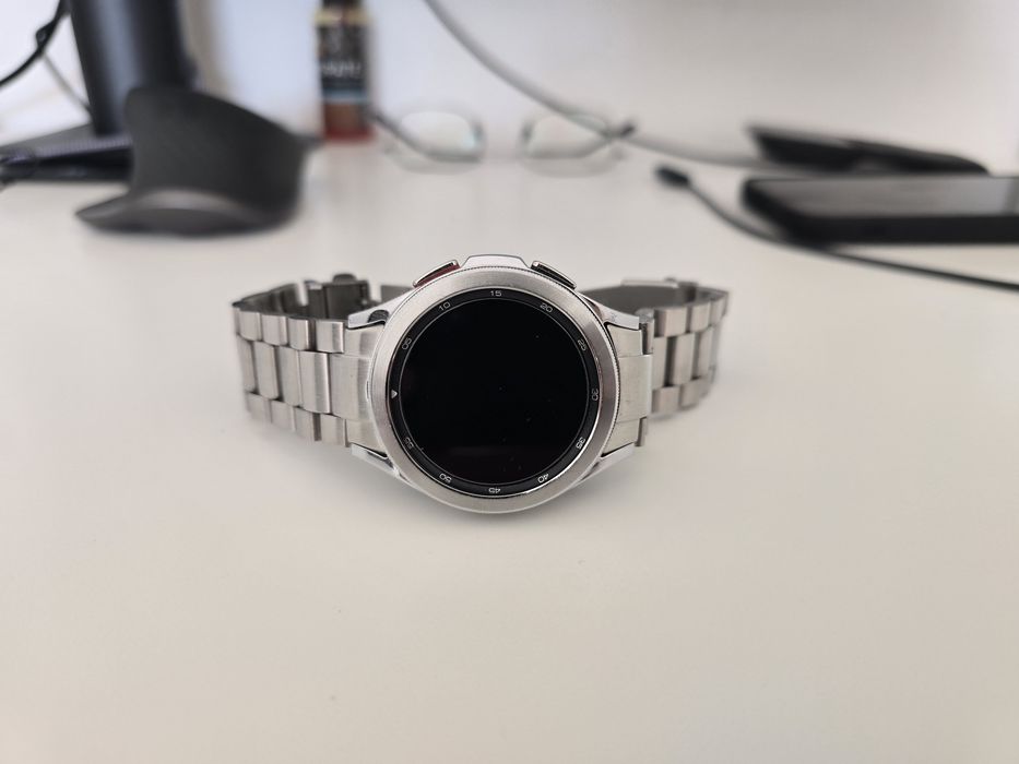Samsung Galaxy Watch 4 Classic 42mm – Excelente Estado