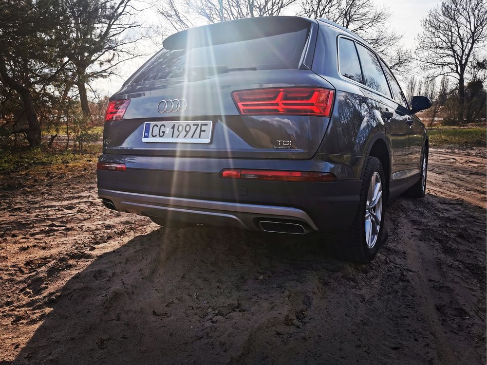 Audi Q7 S LINE Zarejestrowany Diesel