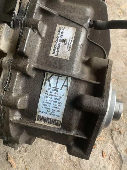 Роздатка Kia Sorento 47300 4c211