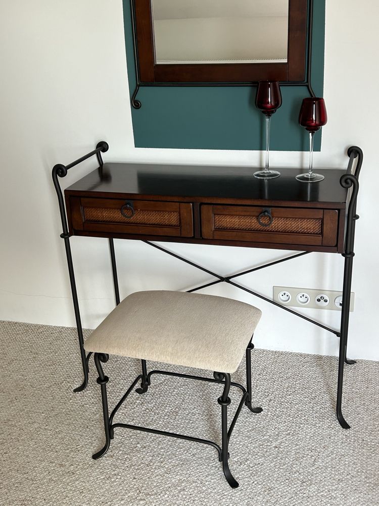 Vinotti taboret parigi
