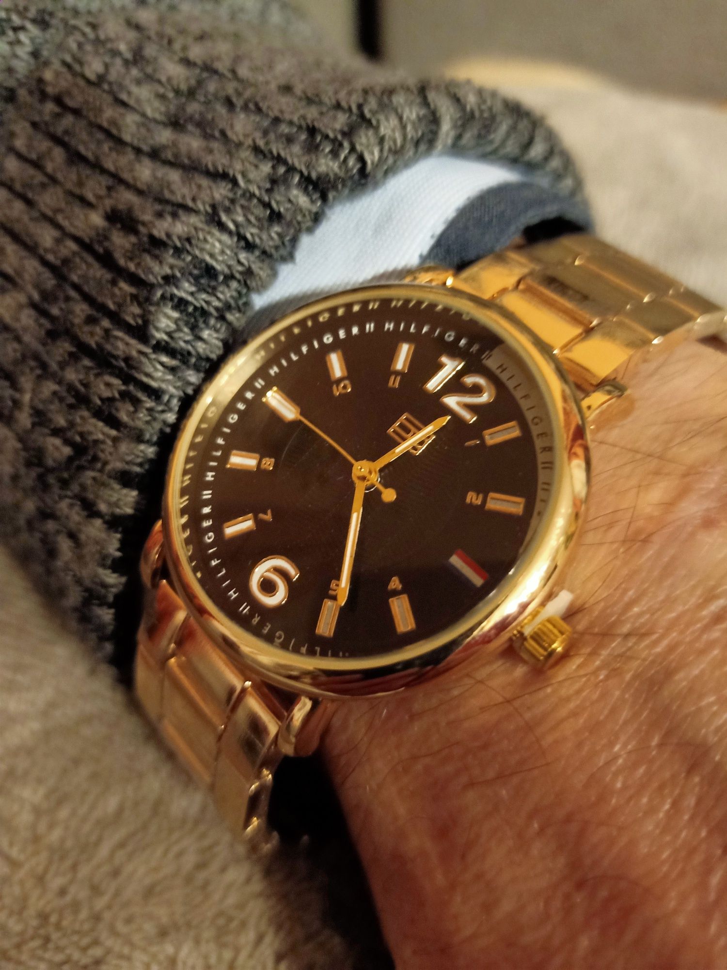 Złoty męski zegarek Hilfiger