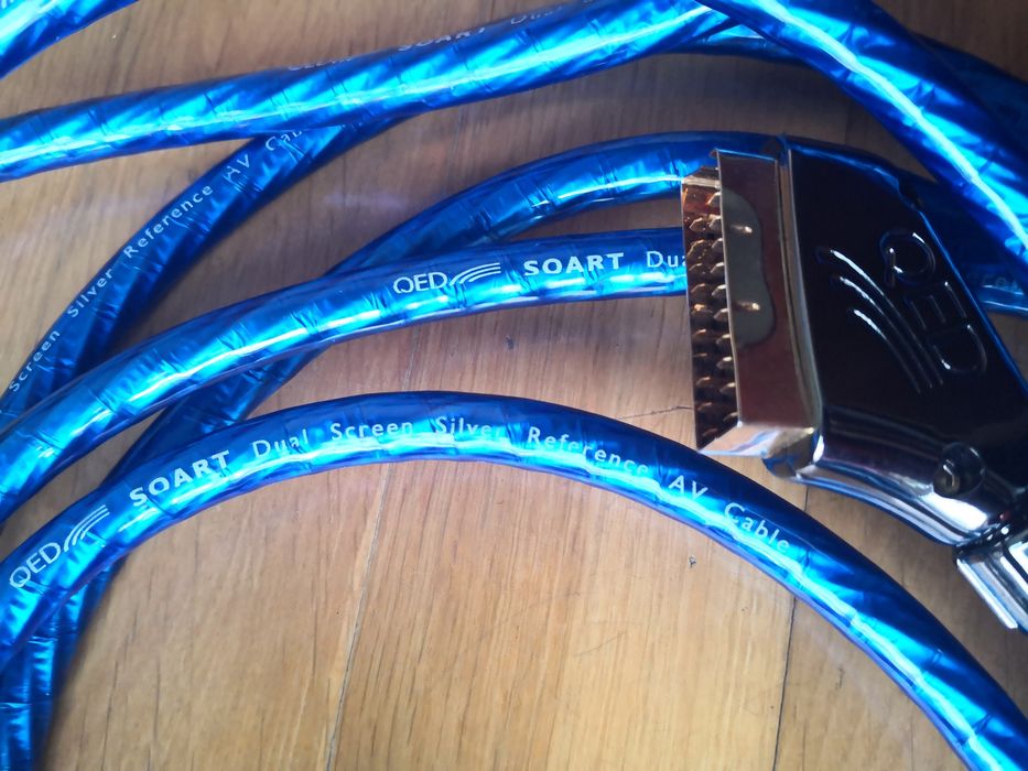 Cabo Scart- Qed Sqart Dual Screen Silver Reference AV com 5 m