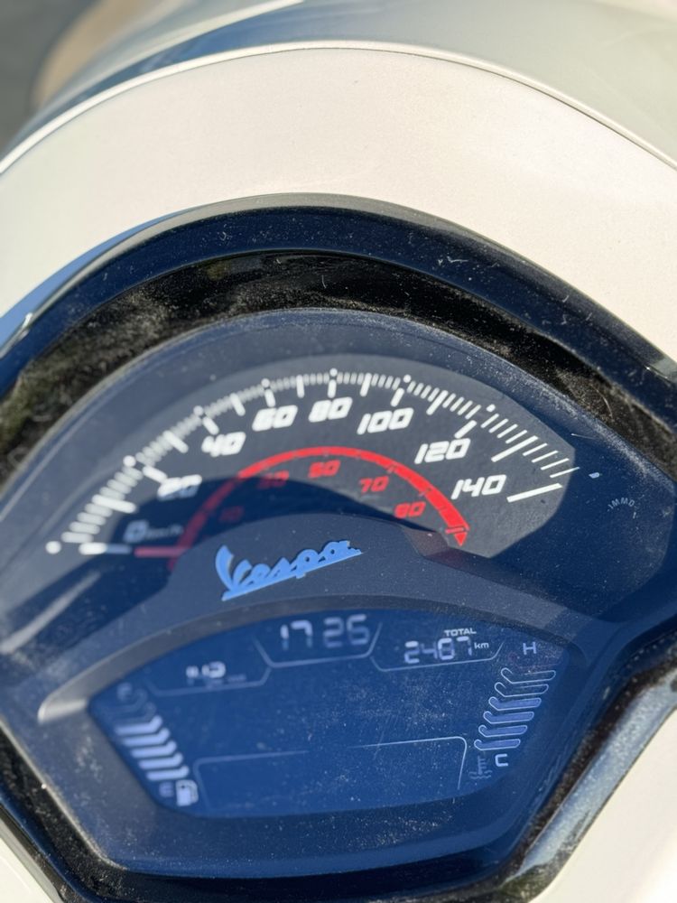 Vespa GTS 300 NOVA Aceito troca por BMW R1200RT ou Honda X ADV 750