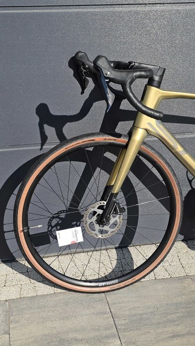 Szosa/gravel karbon Superior X-Road Team (roz. L) 2x11, koła DT Swiss