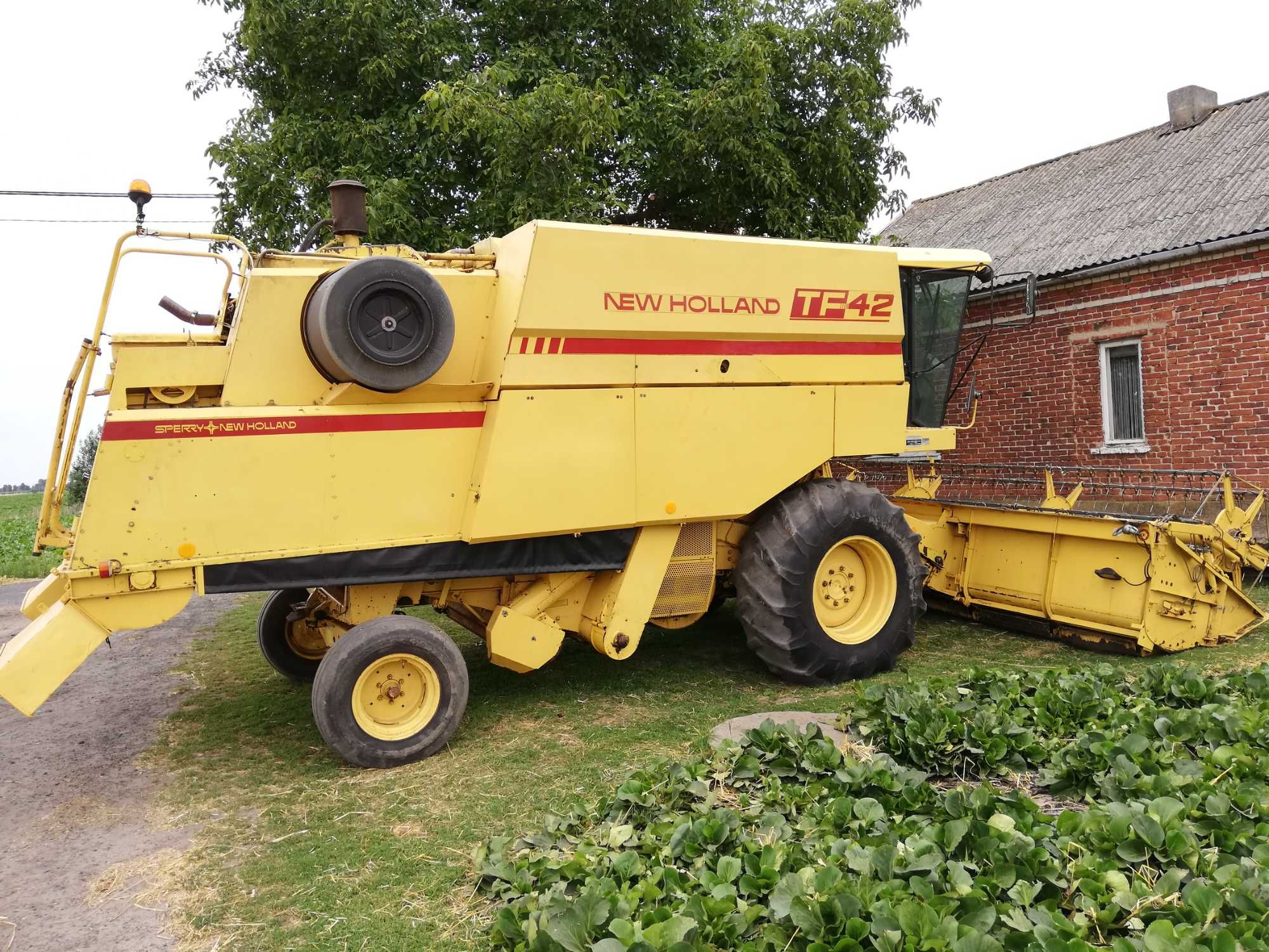 New Holland TF 42 TX 34 kombajn zbożowy