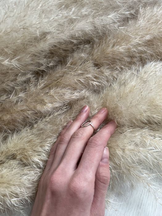 Маленька срібна каблучка