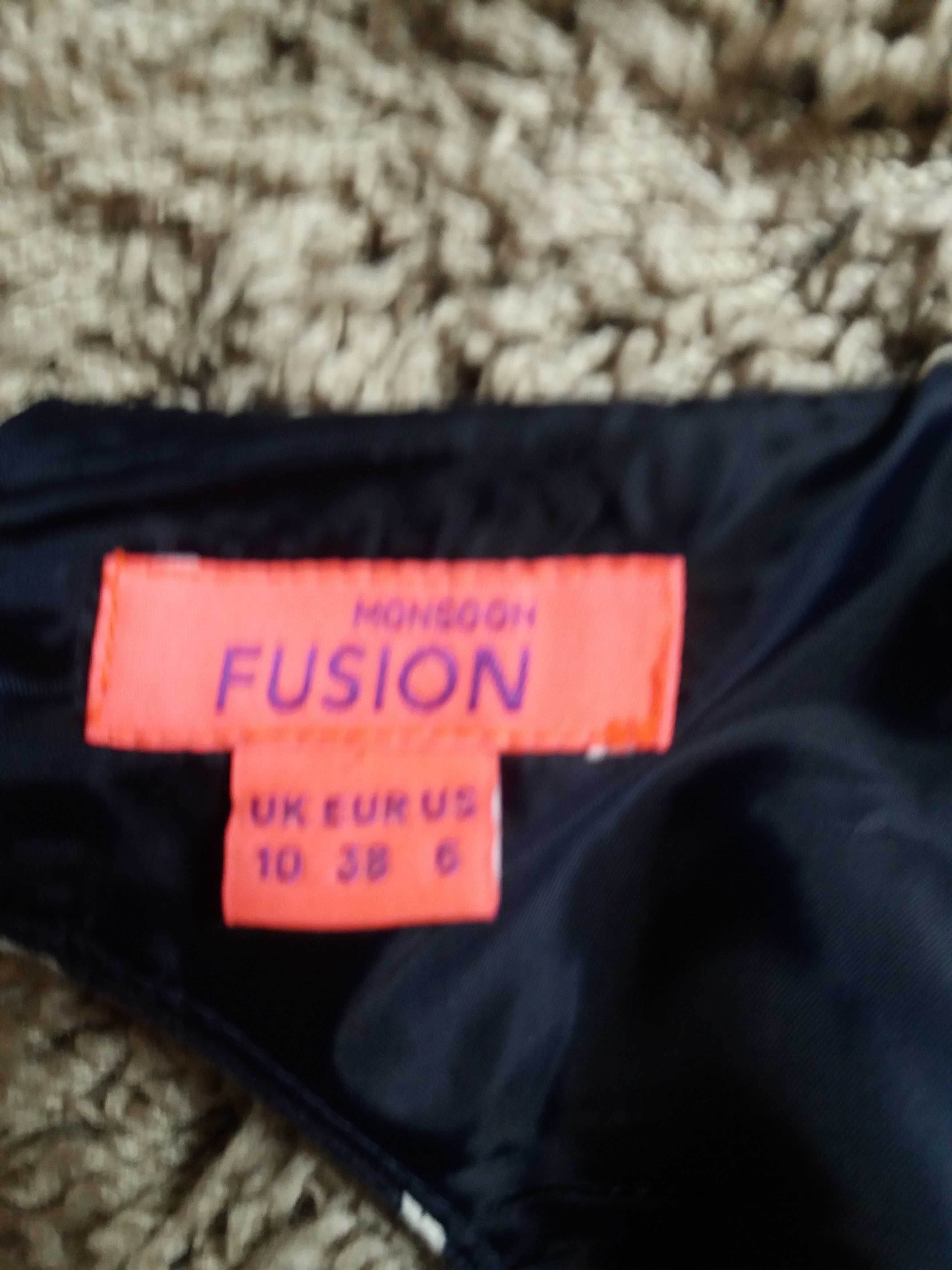 Sukienka dziewczęca Monsoon Fusion 38