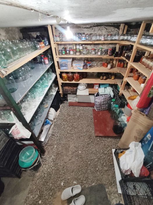 Продаж 3 кімнатної квартири на Київській