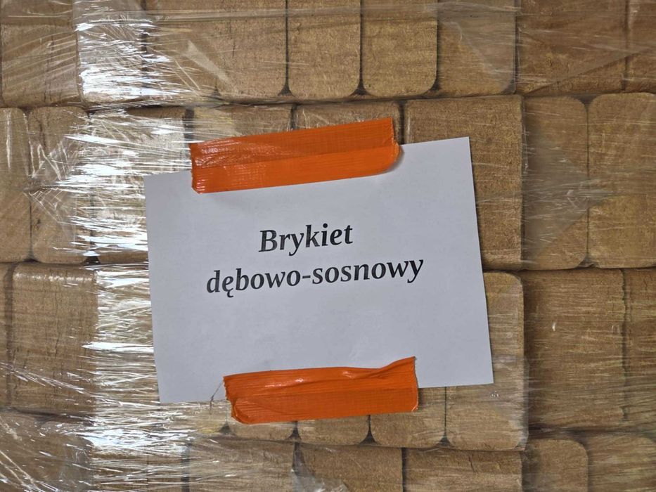 Brykiet Dębowy - Sosnowy 10 kg - 11,50 zł Paleta - 960 kg - 1'104 zł