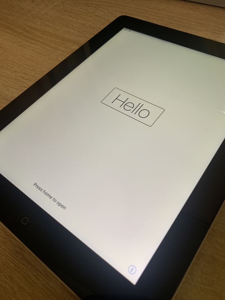 IPad A1458 заблокований