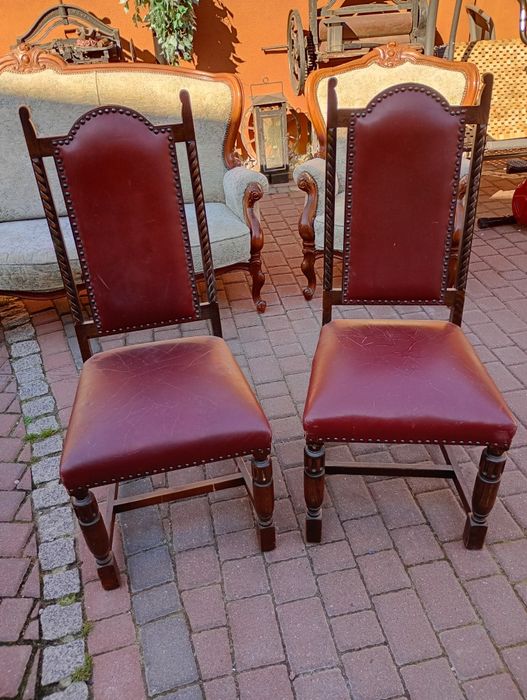 Krzesła stylowe tapicerowane