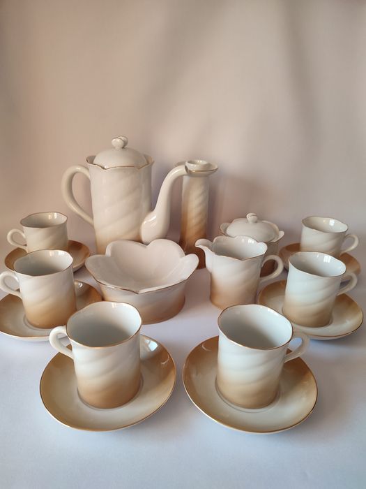Чайный сервиз 12 персон Freiberger Porzelian, кофейный сервиз ГДР.
