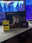 Z790 GYGABYTE GAMING X AX . DDR5 Corsair 64gb