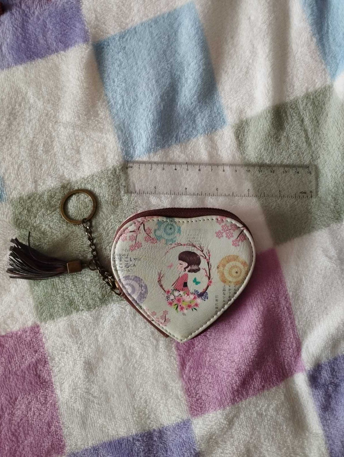 Porta-moedas em formato de coração