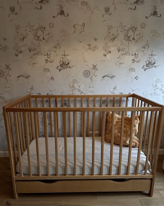 łóżeczko / łóżko dziecięce + materac