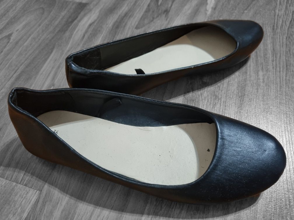Baleriny CCC roz 36 23 cm wygodne i lekkie buty