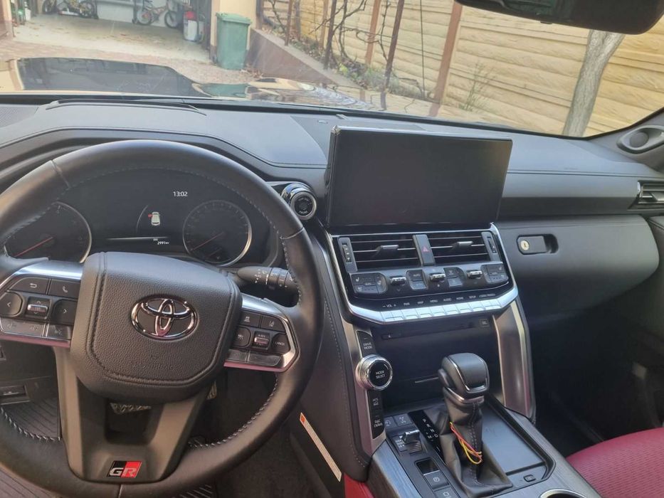 TOYOTA Land Cruiser 300 GR Sport 3.3D