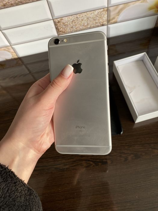 Продаю Iphone 6s plus на 16 GB