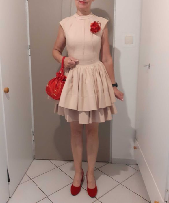 Sukienka balowa morelowa