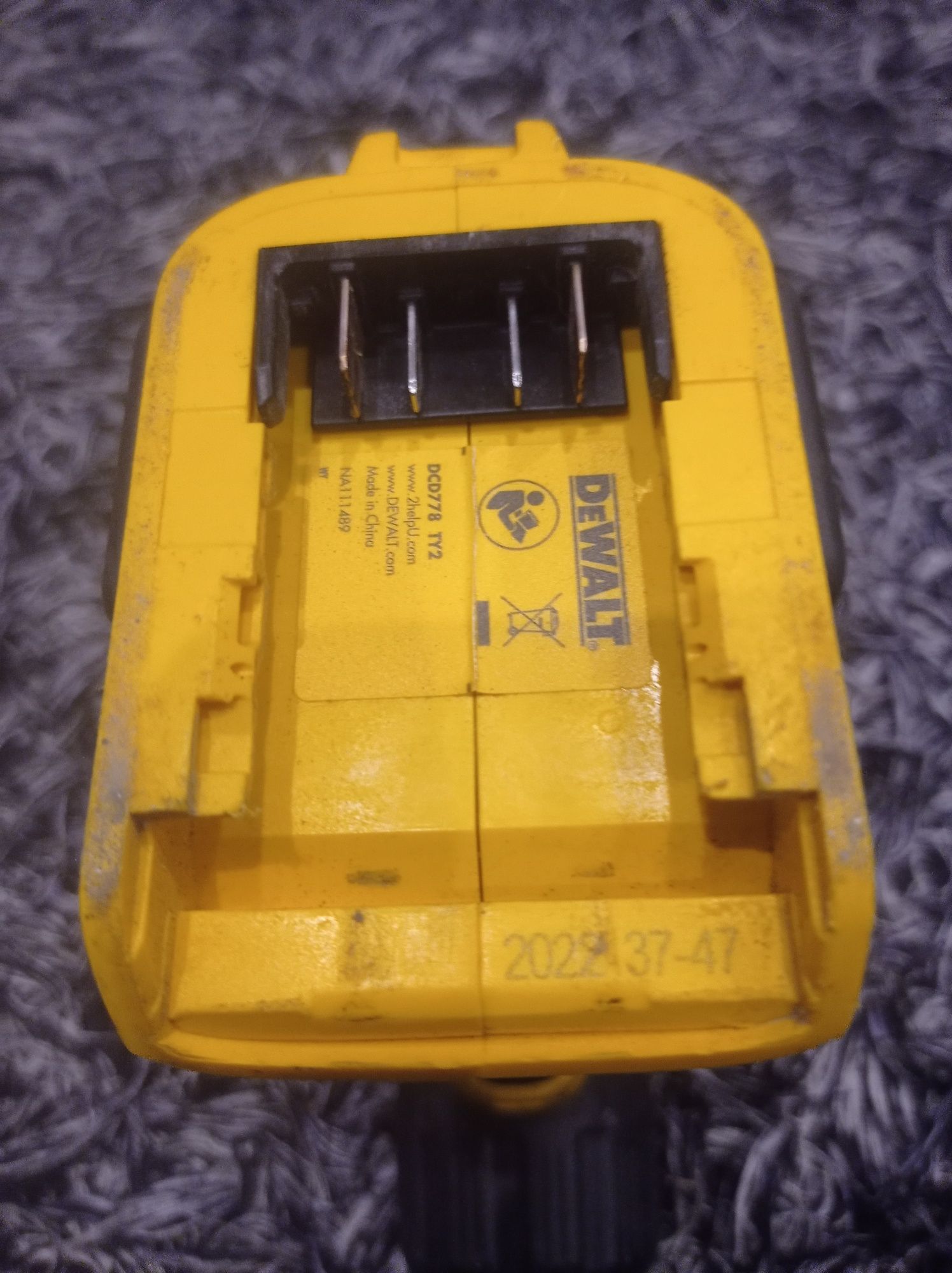 Dewalt dcd 778 .