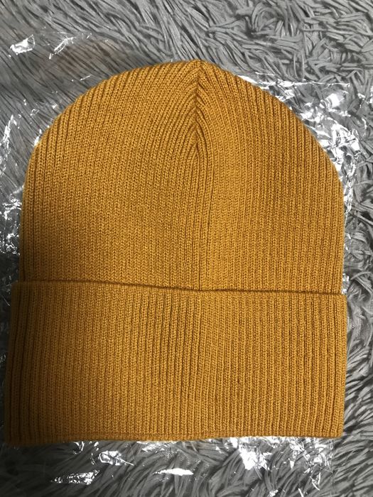 Шапка унісекс демісезонна. Новая