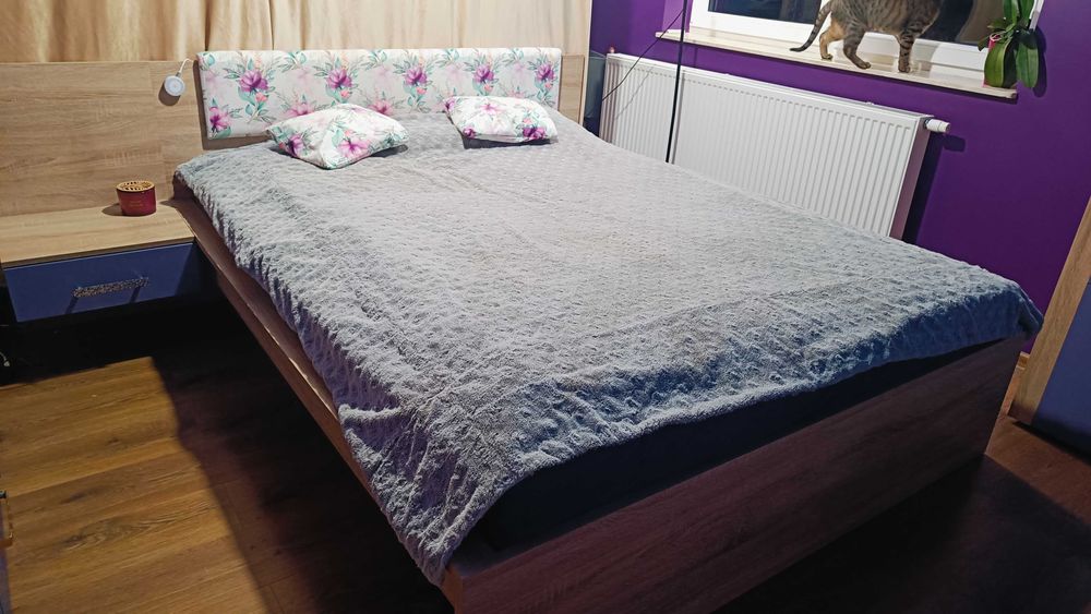 Łóżko 160x200 stelaż metalowy szafka nocna