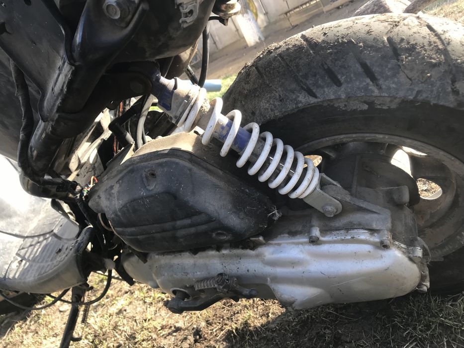 Продаю запчасти до мото скутер Yamaha Bws