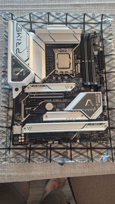 Asus PRIME Z790-A WiFi + i7 13700KF