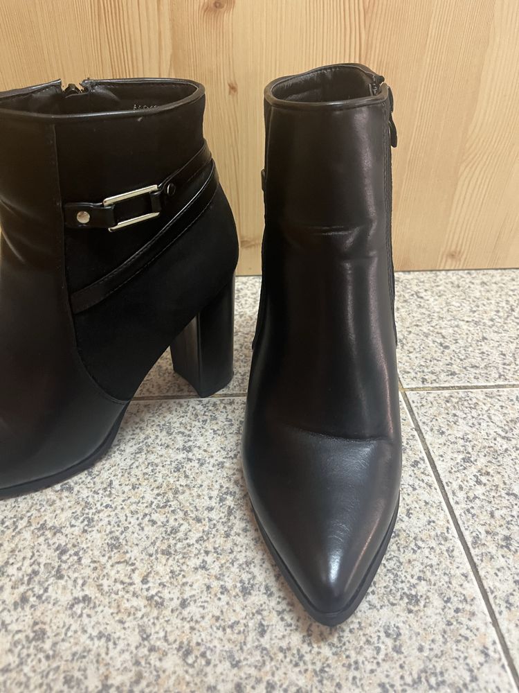 Botas de salto alto