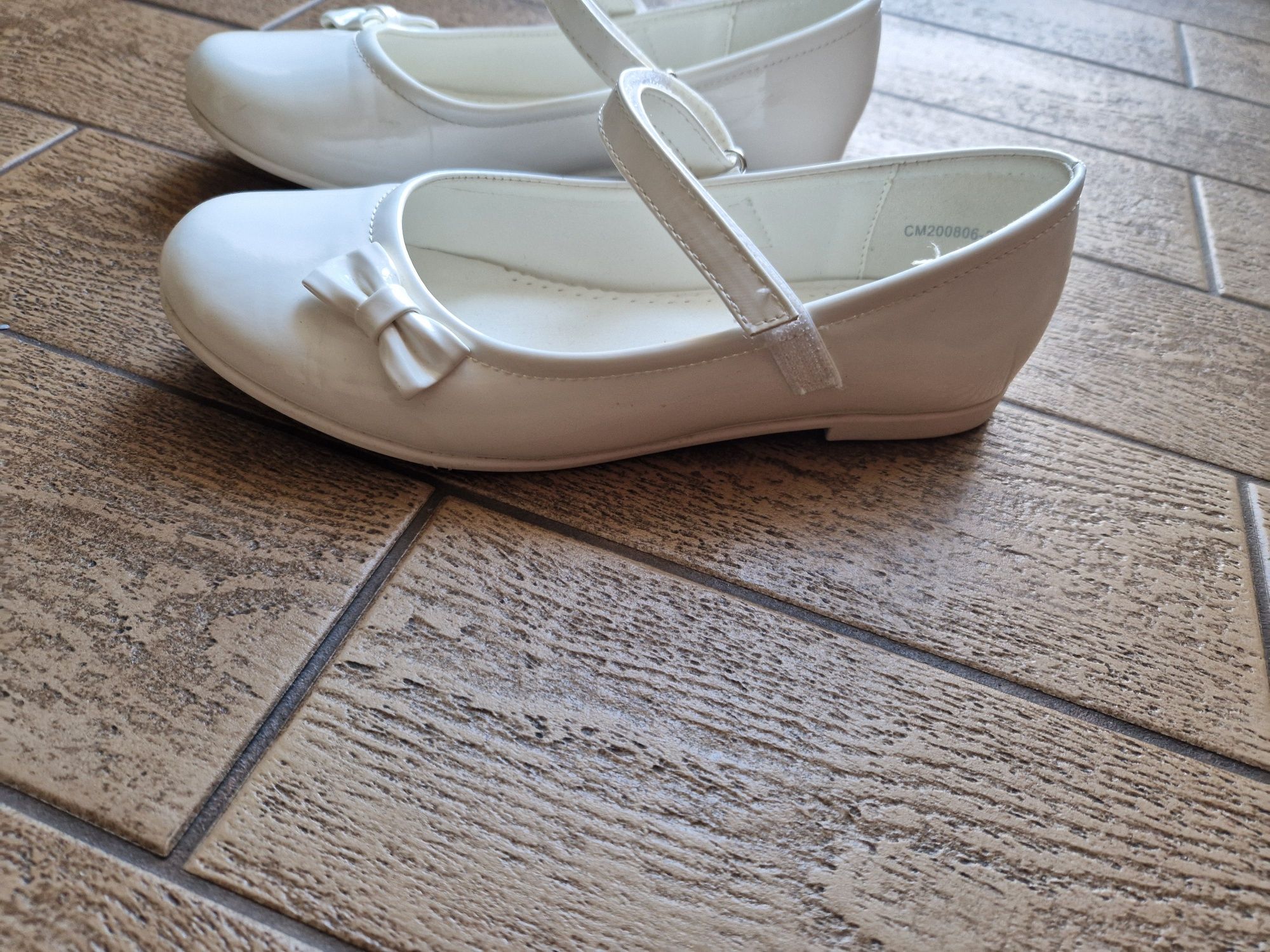 Buty komunijne biale 35
