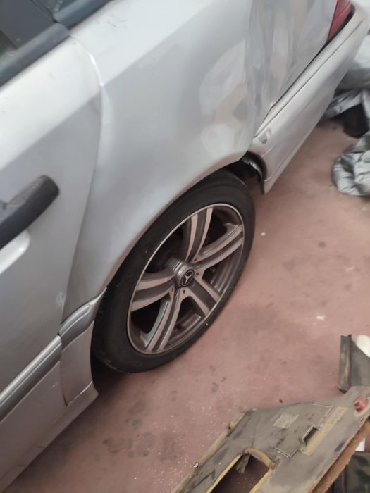 Jantes 17" Mercedes/Audi/VW/outras
Furação 5x112
Pneus 225/45 R17 em ó