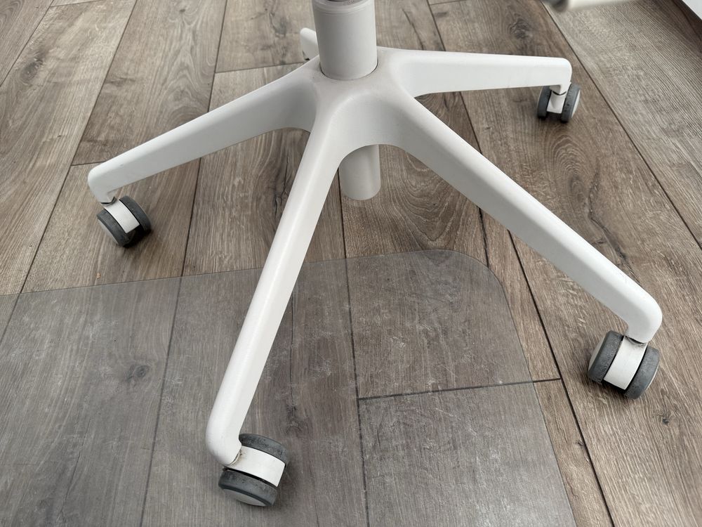 IKEA LANGFJALL Krzesło biurowe z podłokietnikami