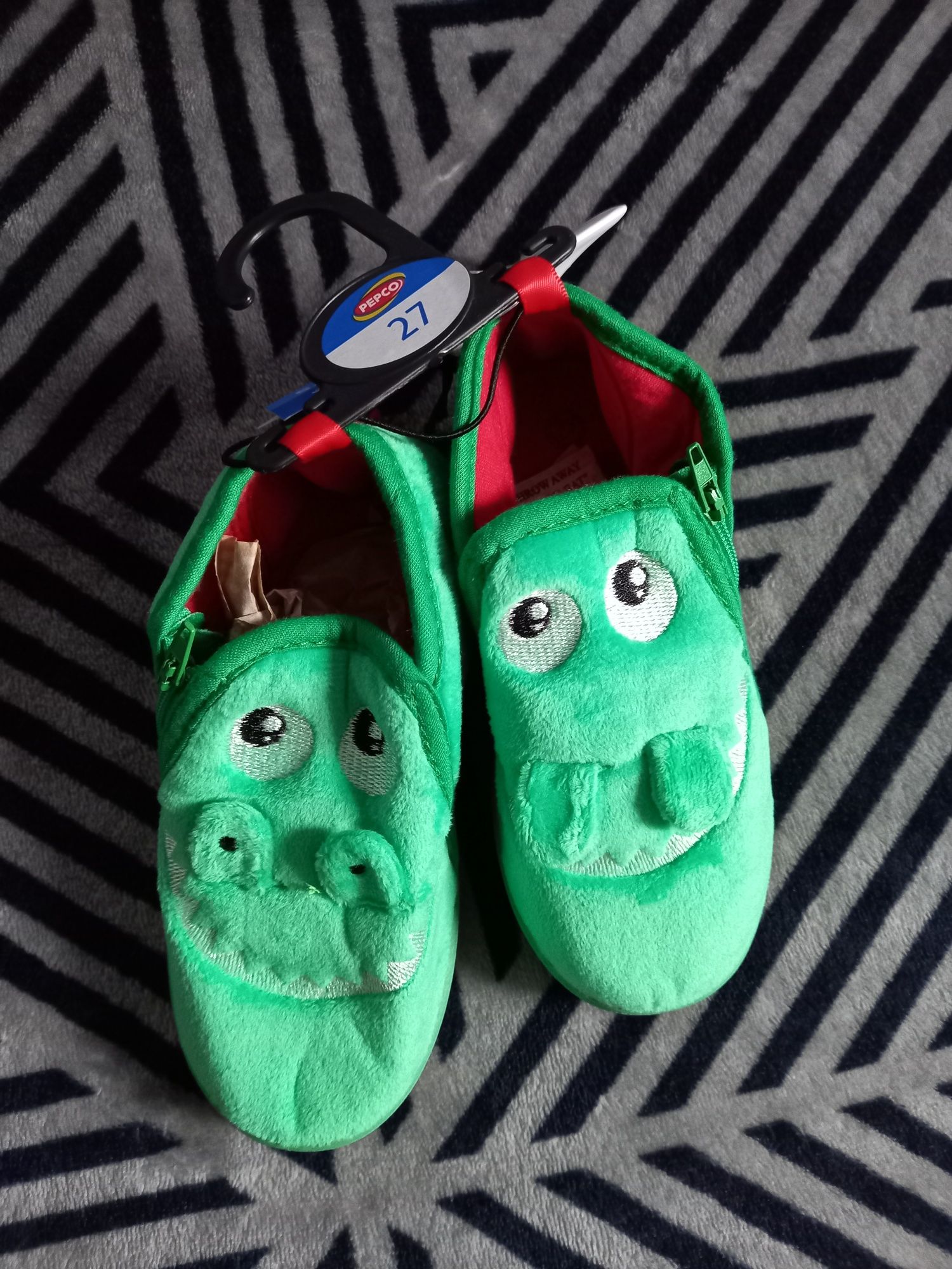 NOWE buty kapcie papcie pantofle pepco 27 dinozaur dinozaury