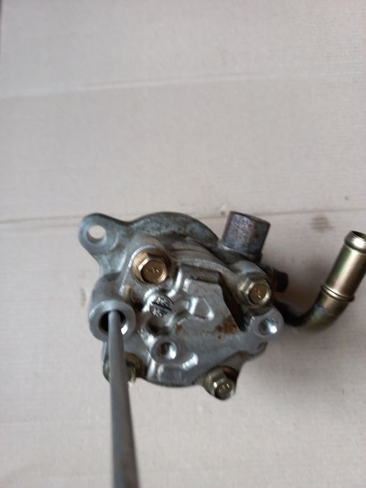 Вакумний насос гідропідсилювача YD 22.