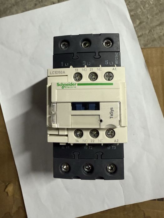 Контактори, автомати, допоміжні контакти.